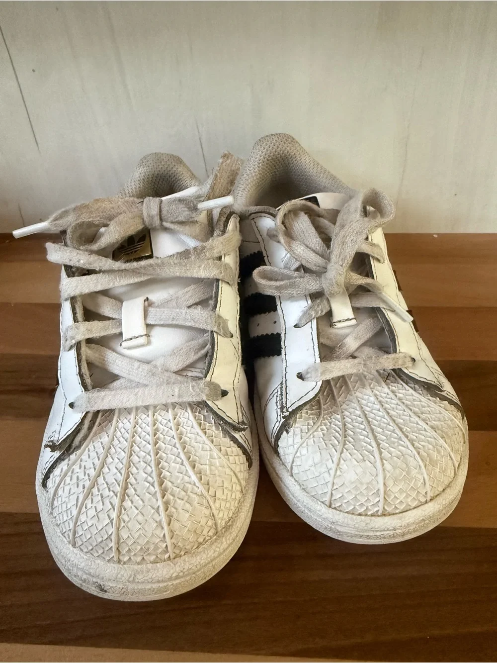 Kids White & Black Superstar Sneaker - Classic Shell Toe size 10